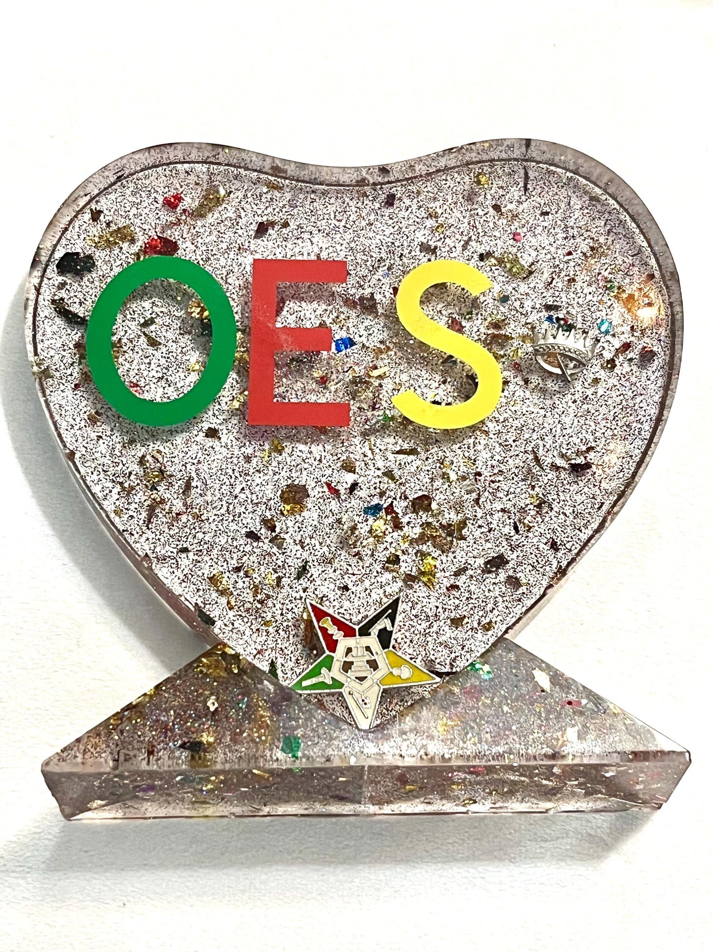 OES Heart Resin w Stand