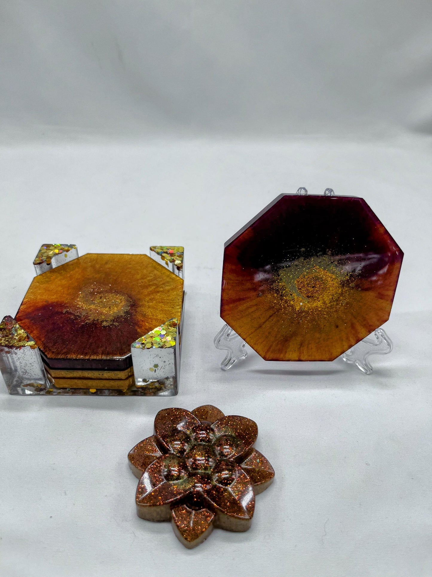 Handmade Resin Coaster: Gold Glitter Flower Decor