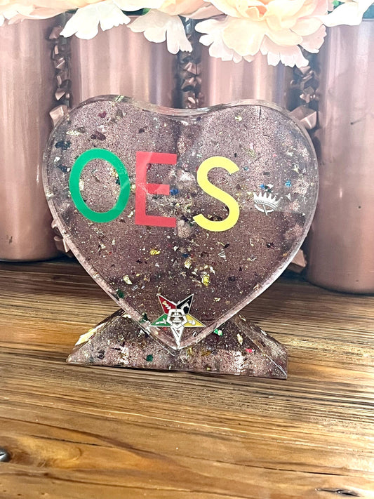 OES Heart Resin w Stand