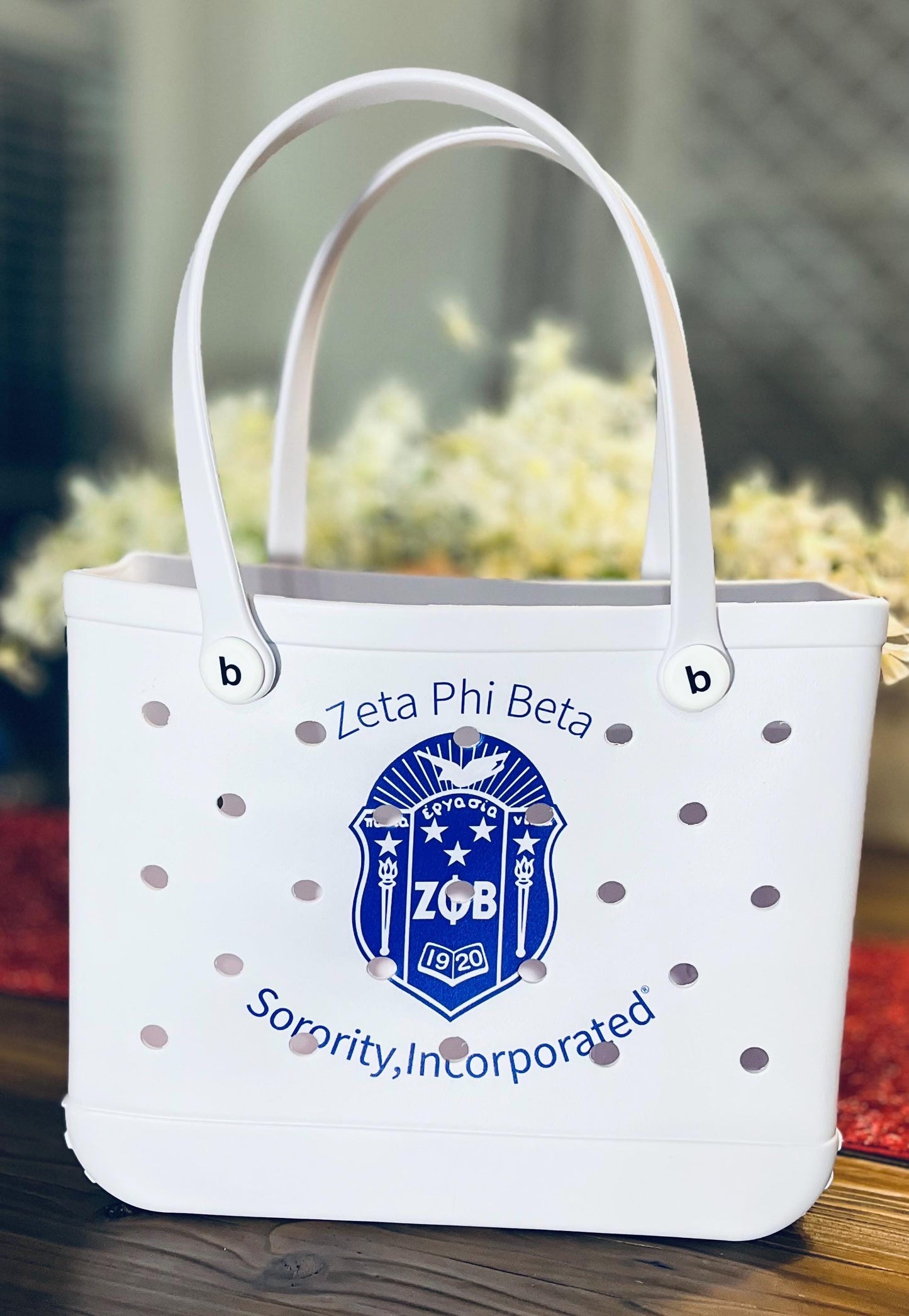 Zeta Phi Beta Shield Carry Beach Shopping Bag (White)