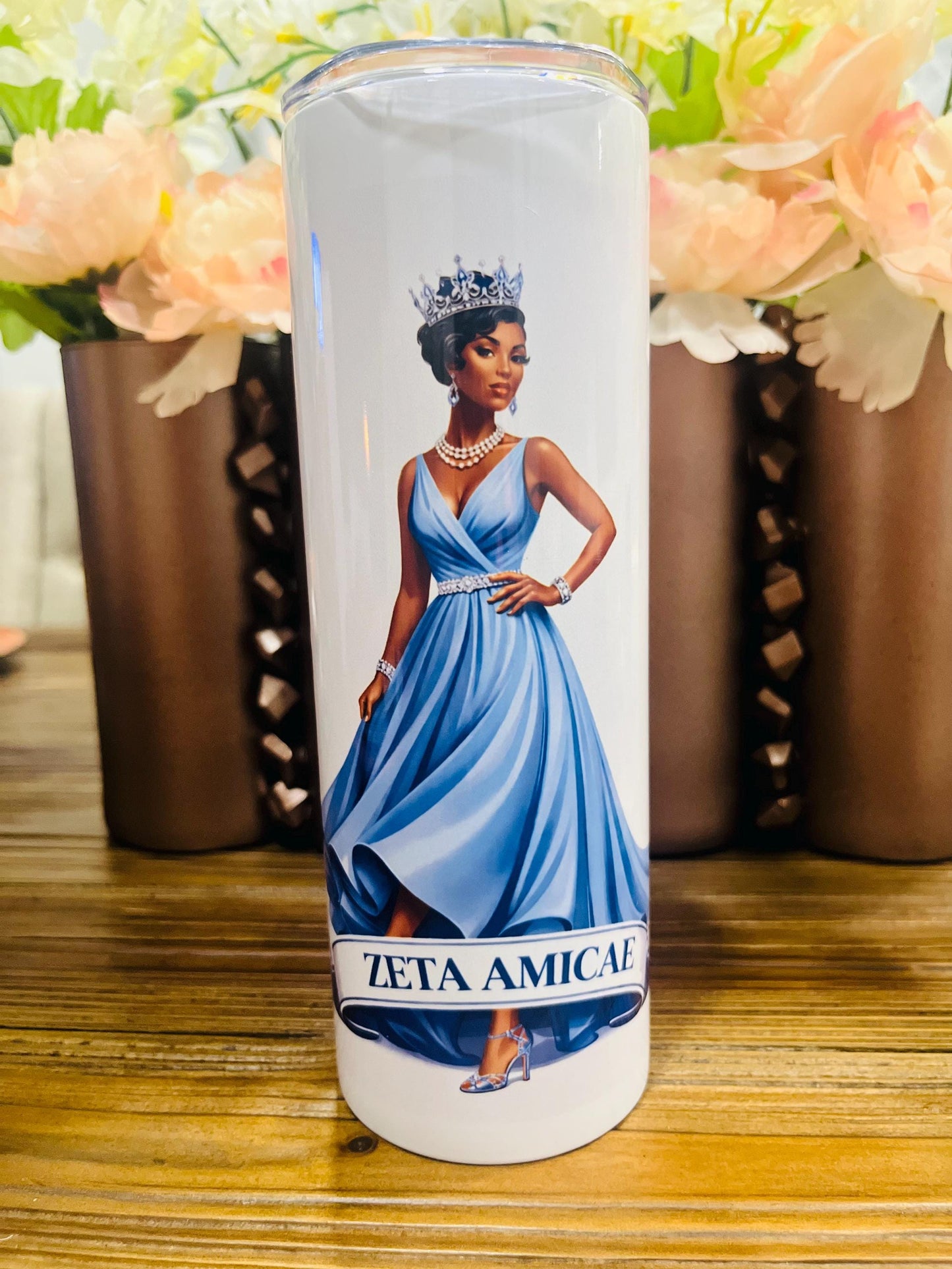 Zeta Amicae  Queen 20z Tumbler with straw and cleaning tool.