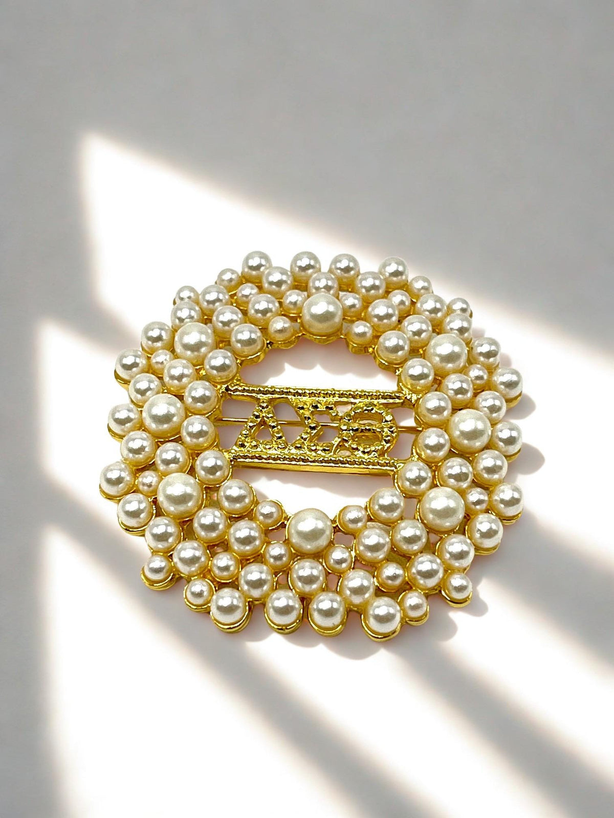 Delta Sigma Theta Gold & Pearl Brooch Pen