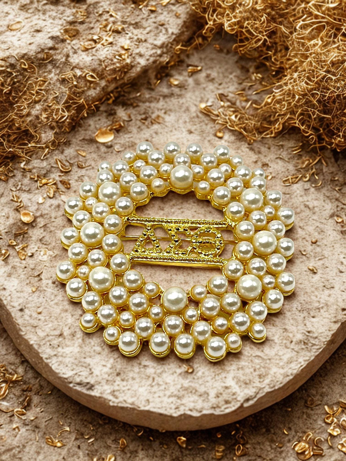 Delta Sigma Theta Gold & Pearl Brooch Pen